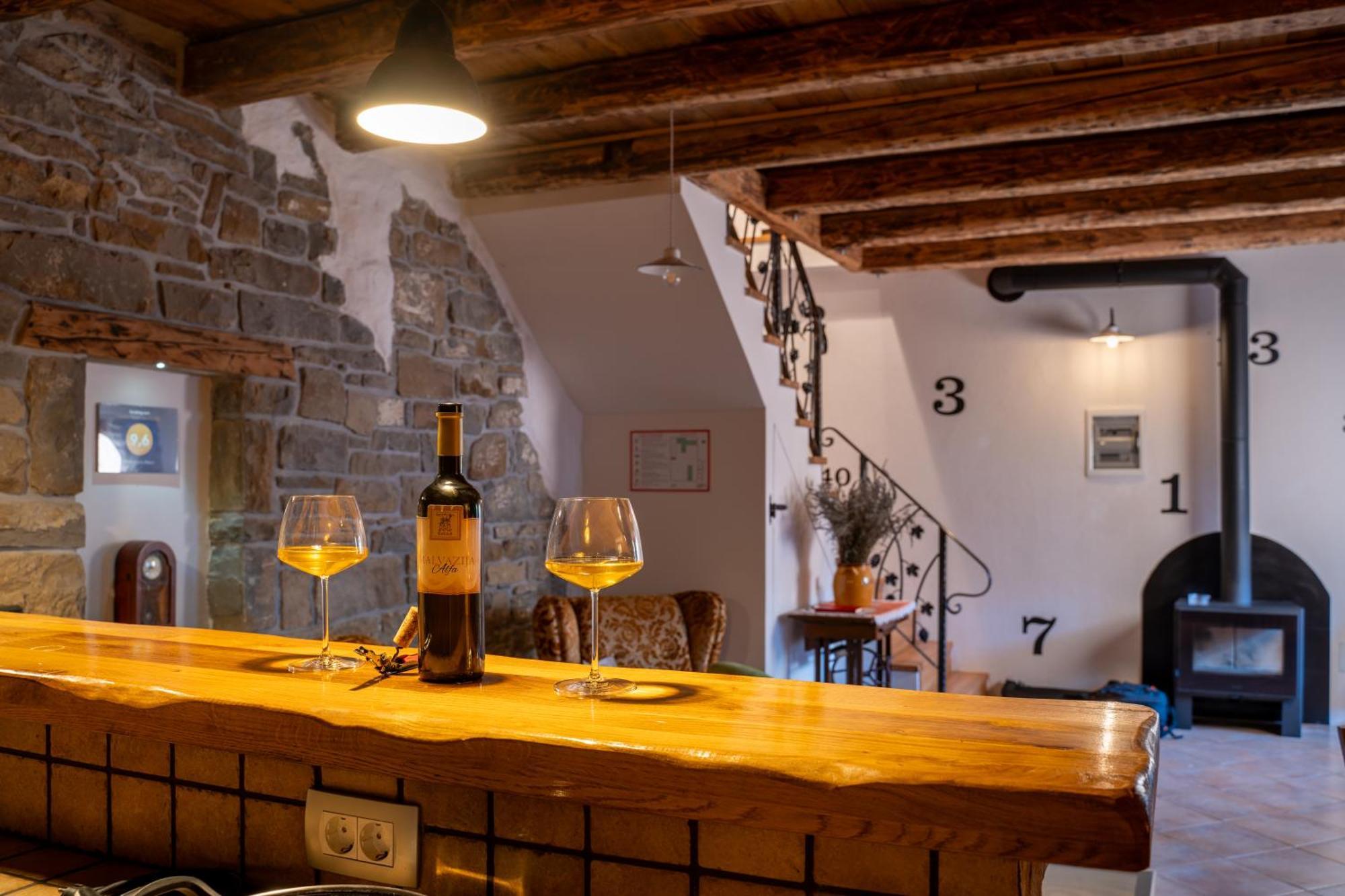 Pensjonat Wine House Rakar Gračišče Zewnętrze zdjęcie