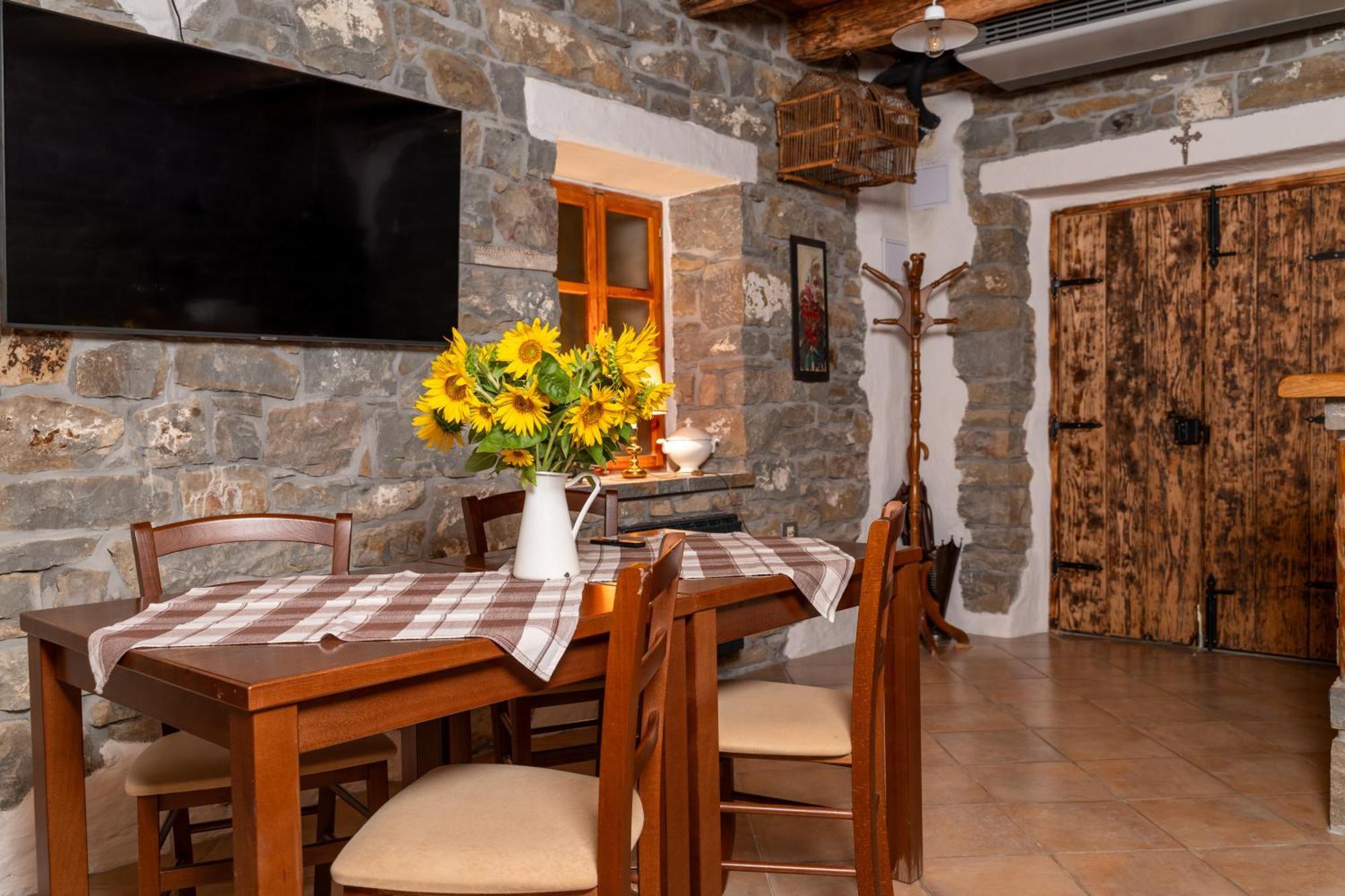 Pensjonat Wine House Rakar Gračišče Zewnętrze zdjęcie